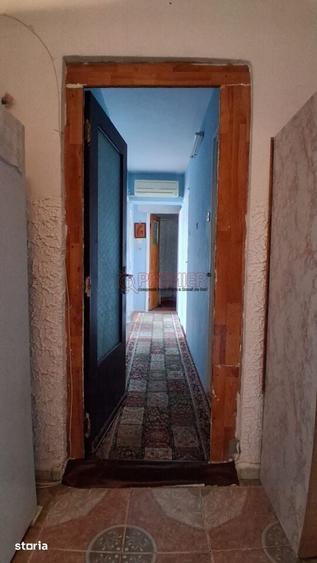 Apartament cu 3 camere decomandat în Dristor