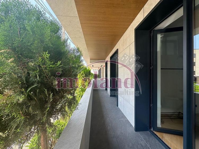 Apartament cu 3 camere decomandat în Floreasca