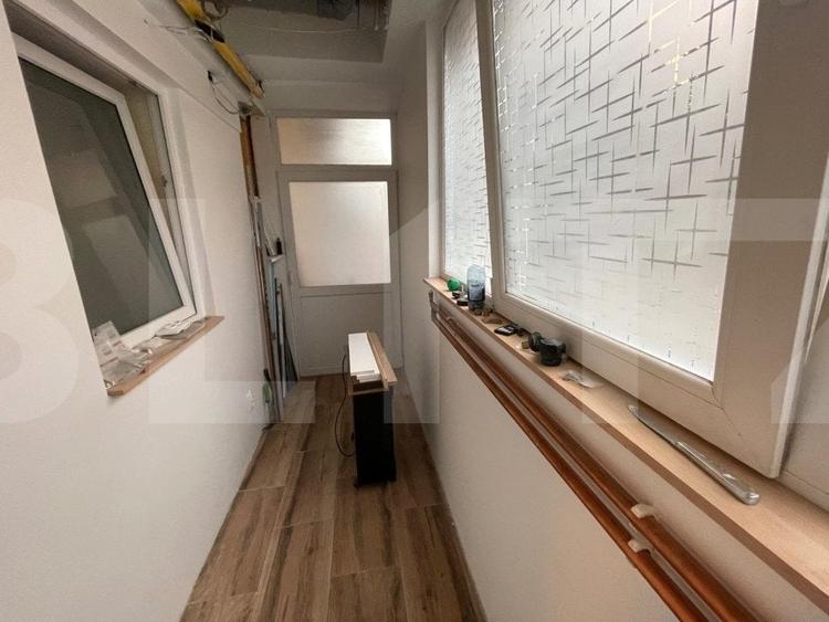 Apartament cu 3 camere semidecomandat, mobilat în Europa