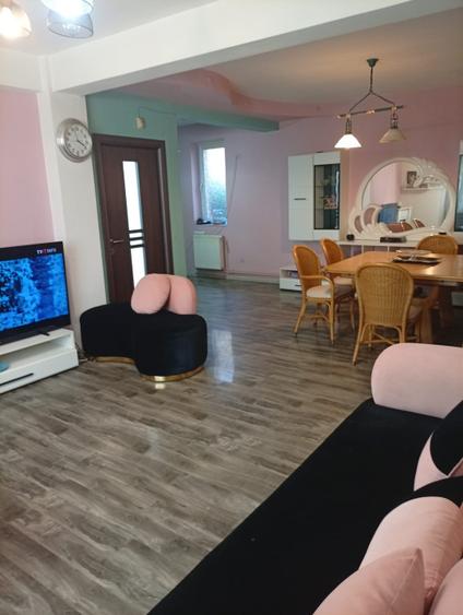 Casă individuală cu 4 camere cu Teren 427 Mp în Dudu