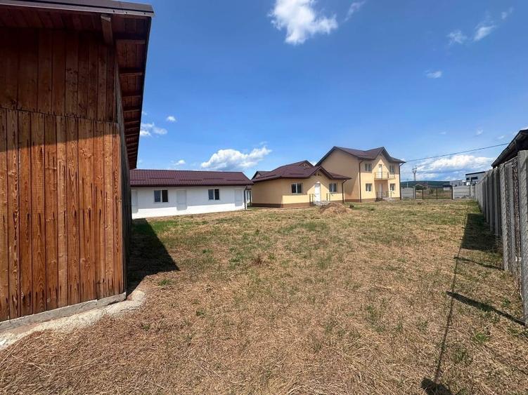 Casă cu 6 camere cu Teren 986 Mp în Central