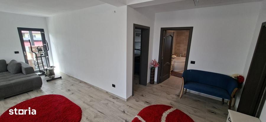 Casă cu 3 camere cu Teren 500 Mp în Mioriței