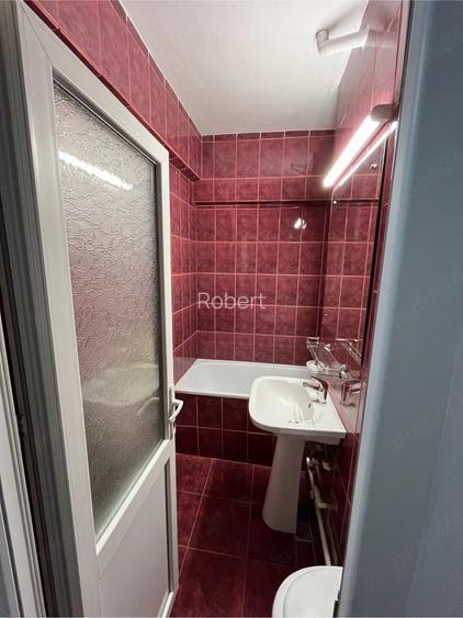 Schimb garsoniera cu apartament