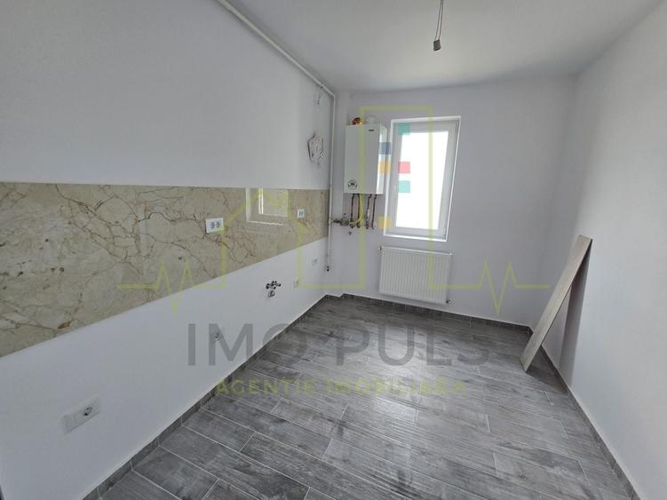 Apartament cu 3 camere semidecomandat în Braytim