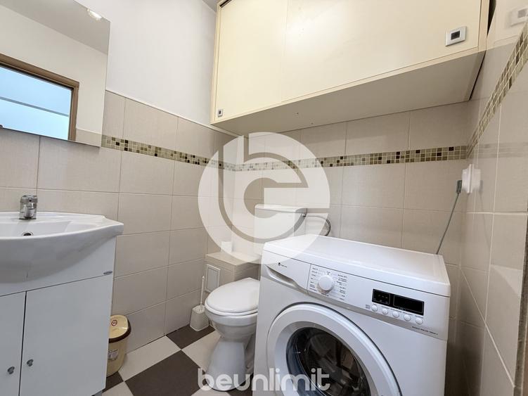 Apartament cu 3 camere decomandat, mobilat în Central