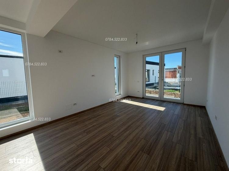Casă cu 3 camere decomandat cu Teren 354 Mp în Berceni