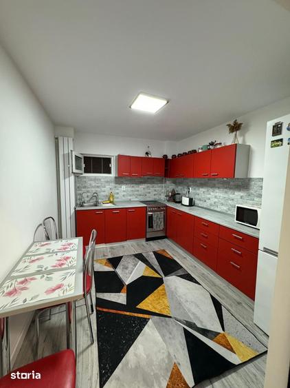 Apartament cu 3 camere în Faleza Nord