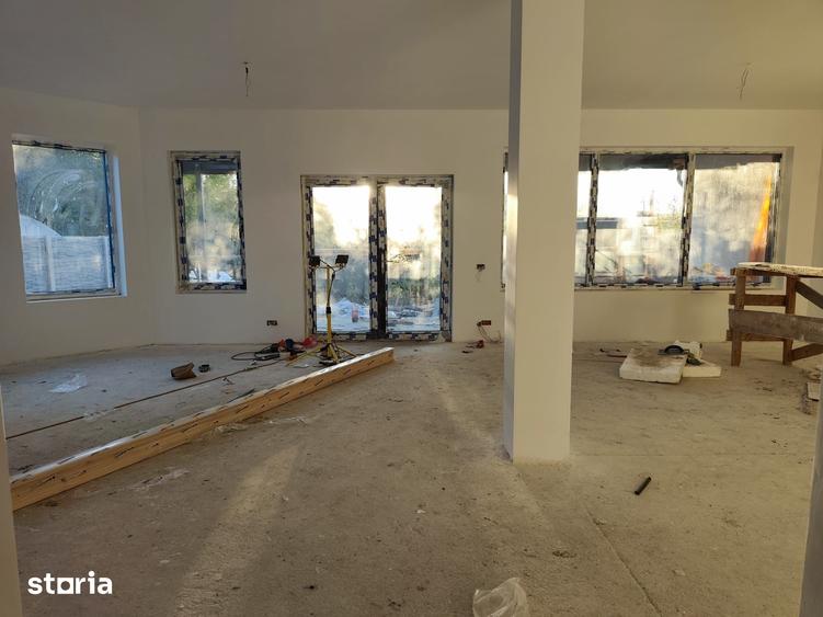 Casă cu 3 camere cu Teren 478 Mp în Tărtășești