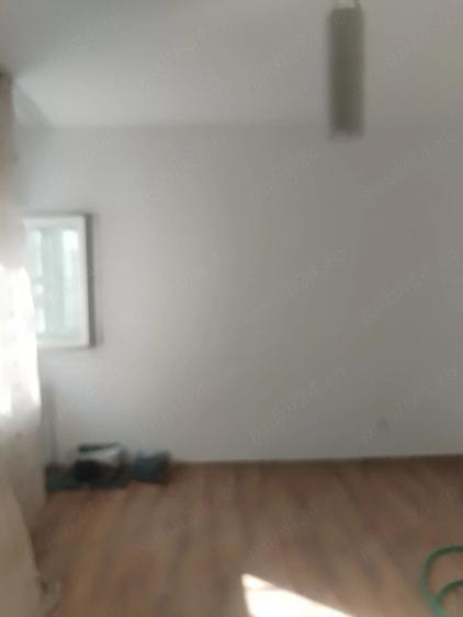 Casă cu 2 camere cu Teren 90 Mp în Central