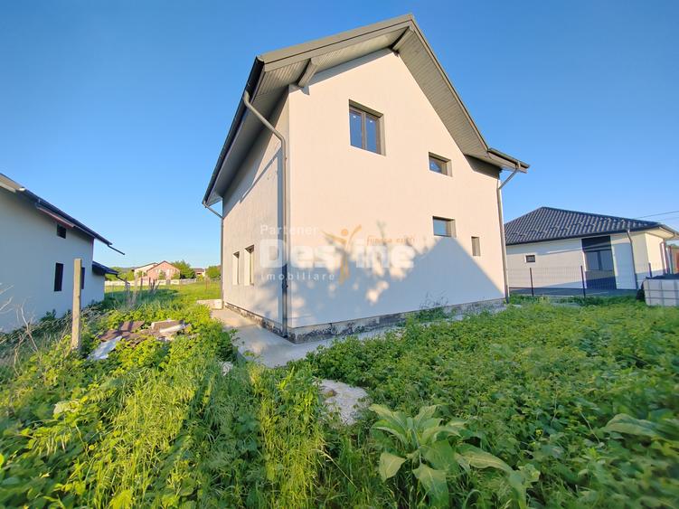 Casă individuală cu 3 camere cu Teren 500 Mp în Lunca Cetățuii