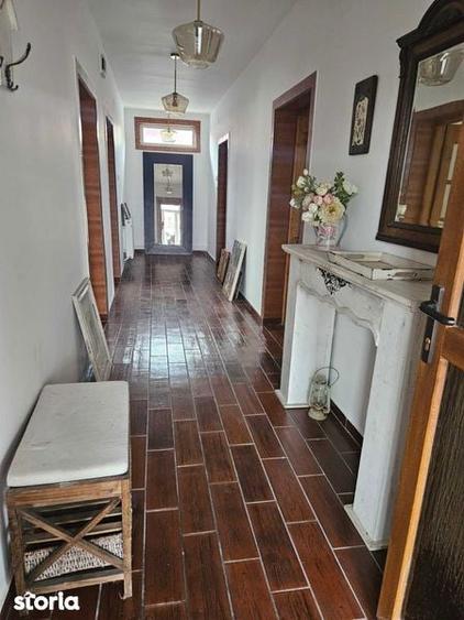 Casă cu 3 camere cu Teren 90 Mp în Sacoșu Turcesc