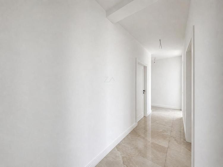 Bloc nou. Apartament cu 3 camere spations. 2 Bai. Etaj 1 - 6