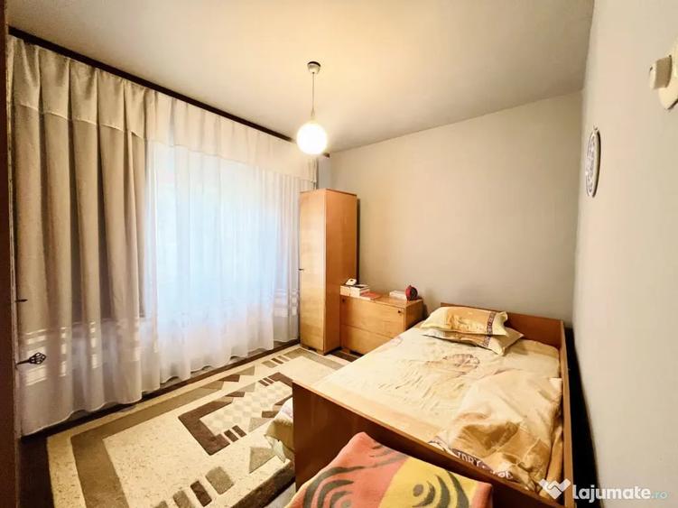 Apartament cu 2 camere semidecomandat în Aradului