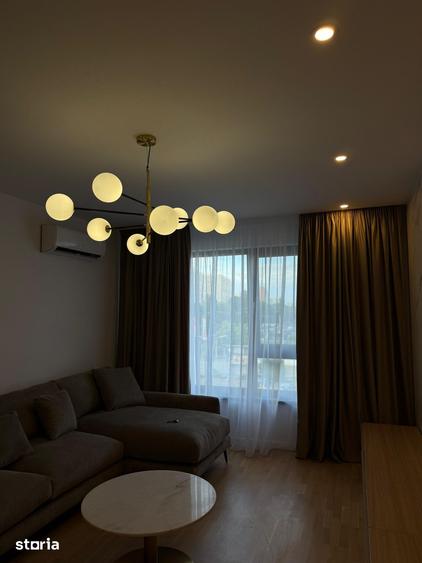 Apartament cu 3 camere decomandat, mobilat în Exterior Vest