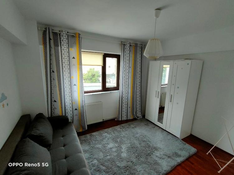 Apartament cu 3 camere decomandat în Ultracentral