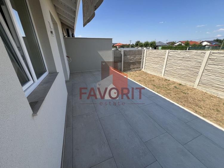 Duplex cu 3 camere cu Canalizare în Bucovăț (Remetea Mare)
