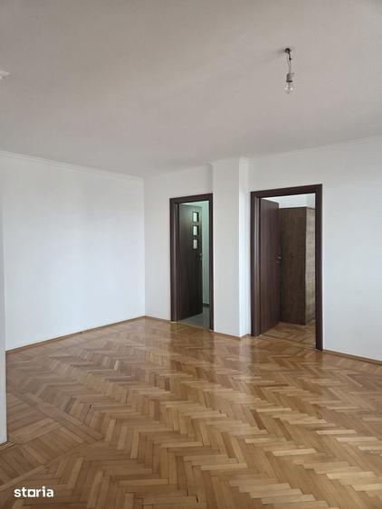 Apartament cu balcon, lift, 2 camere, Piata Romana - 20
