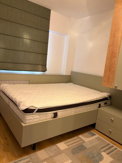 Apartament cu 3 camere semidecomandat în Faleza Nord
