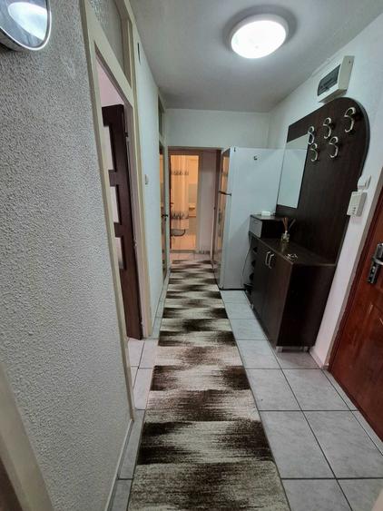 Apartament cu 2 camere decomandat în Sebastian