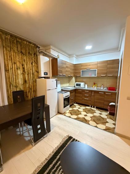 Apartament cu 2 camere decomandat în Zorilor