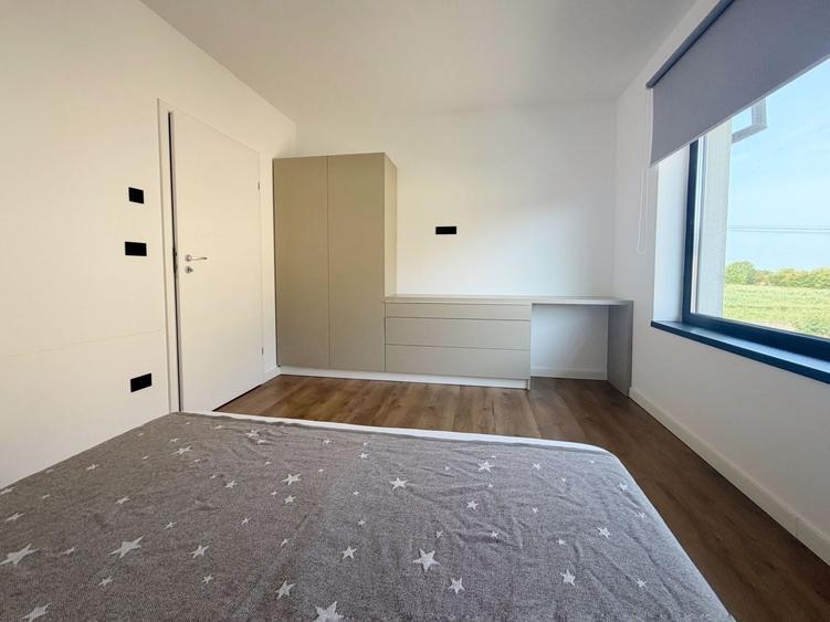 Duplex cu 4 camere cu Canalizare în Dumbrăvița