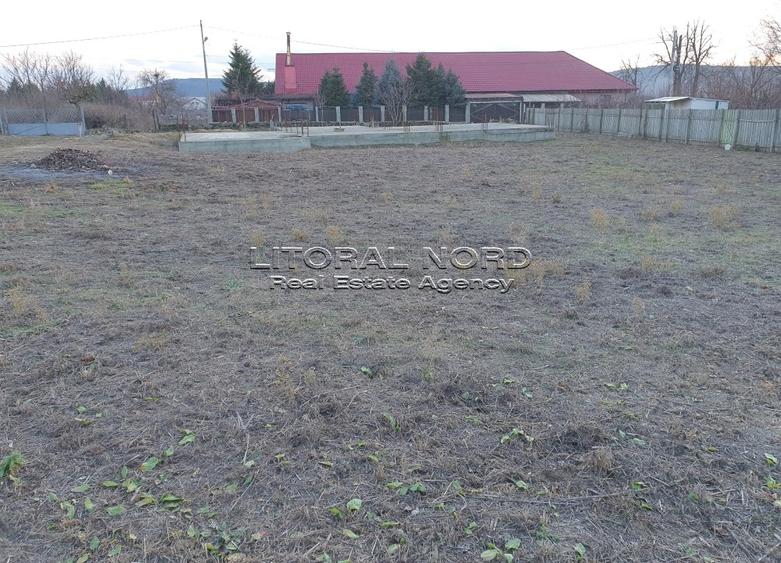 Teren Construcții intravilan de 1000 mp, în Crucea