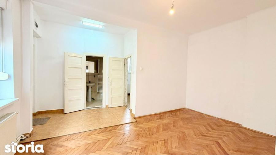 Apartament cu 2 camere în Andrei Mureșanu