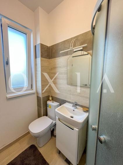 Apartament cu 3 camere semidecomandat, mobilat în Girocului
