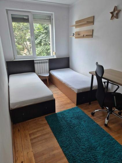 Apartament cu 3 camere semidecomandat în Ultracentral