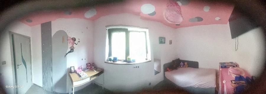Casă cu 2 camere cu Teren 870 Mp în Central