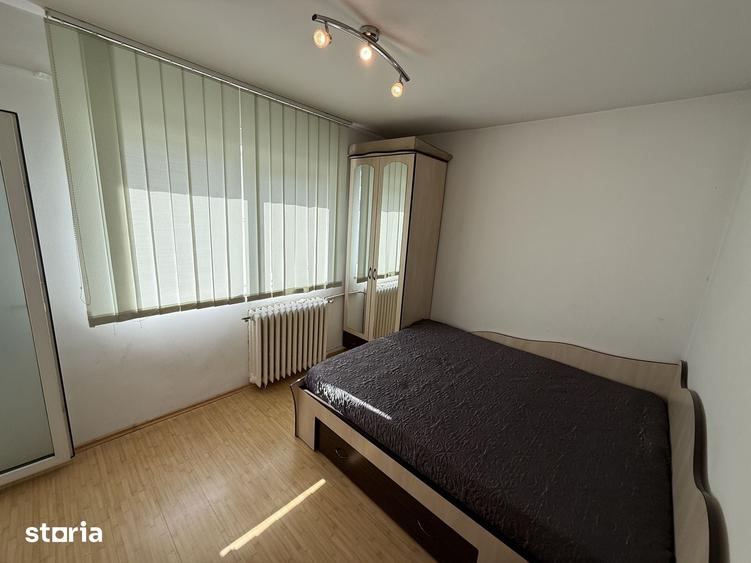 Apartament cu 4 camere decomandat în Inel II