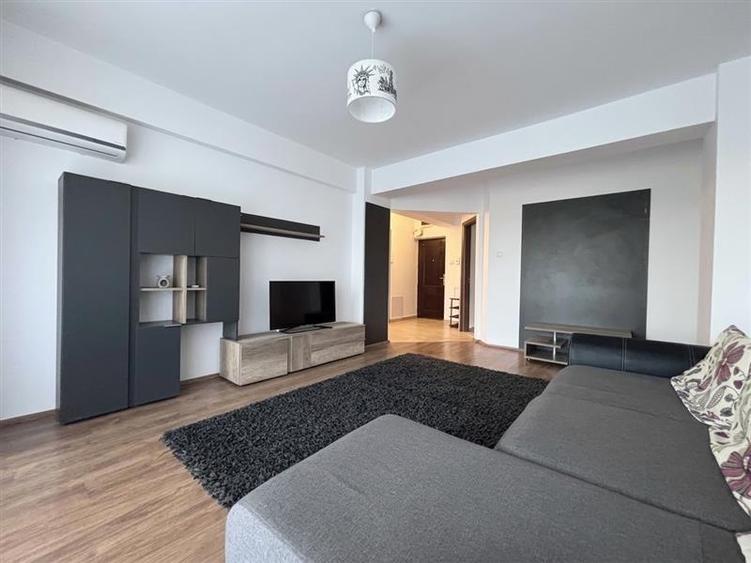 Apartament cu 2 camere decomandat, mobilat în Nufărul