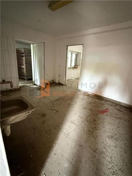 Casă individuală cu 4 camere cu Teren 566 Mp în 1 Decembrie