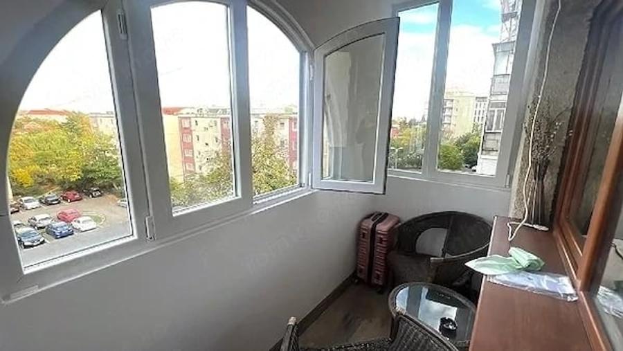 Garsonieră decomandată în Complex Studențesc
