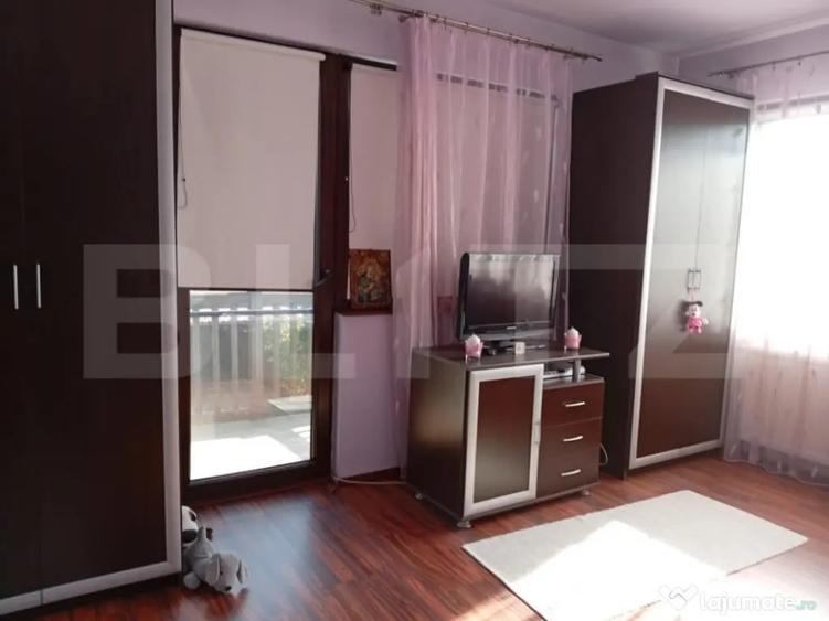 Casă cu 7 camere cu Teren 200 Mp în Tălmăcel