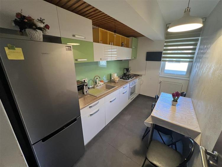 Ap 2 camere, etaj 1, parcare, bloc nou, Lidl- Fosta Autogara - 1
