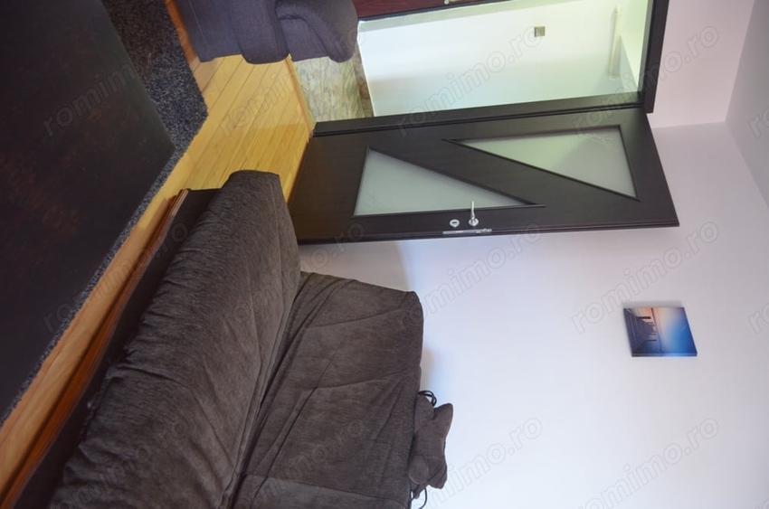 Apartament cu 2 camere decomandat în Predeal