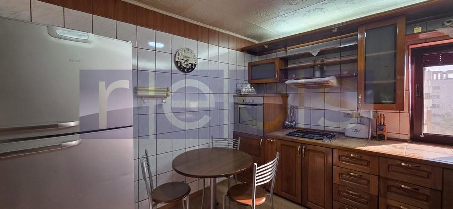 Apartament cu 4 camere decomandat, mobilat în Nerva Traian