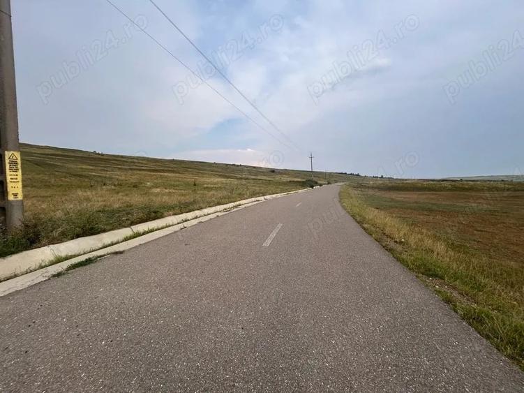 Teren de 12600 mp, în Siliștea