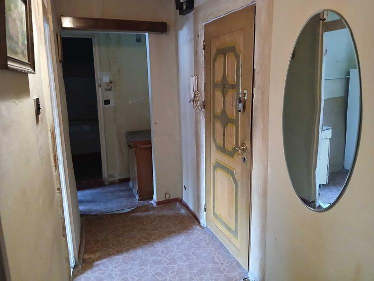 Apartament cu 2 camere decomandat în Plopilor