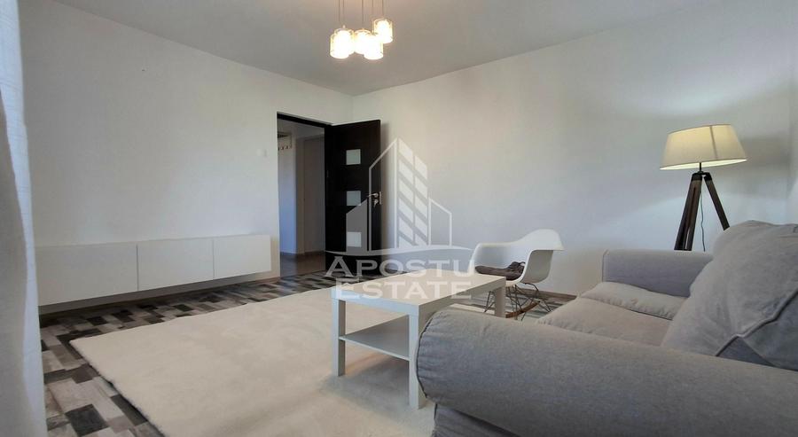 Apartament cu 3 camere decomandat, mobilat în Micălaca
