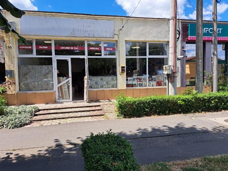 Spațiu comercial, 100 mp în Arad