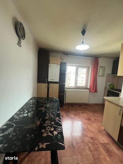 Apartament cu 4 camere în Central