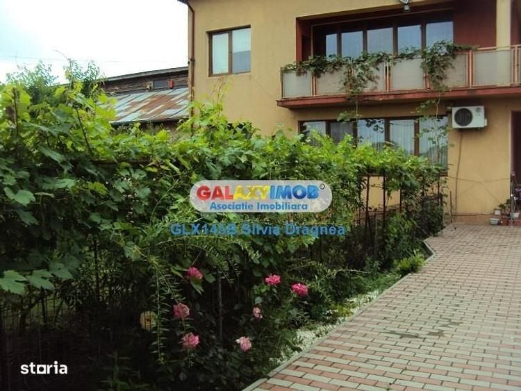 Casă cu 4 camere cu Teren 1330 Mp în Vidra