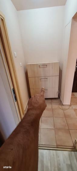Garsonieră decomandată în Titan
