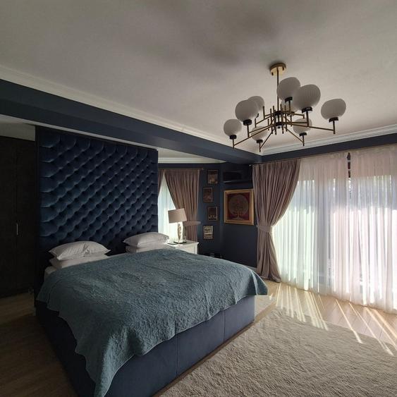 Casă cu 6 camere cu Teren 565 Mp în Central