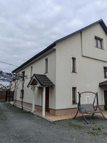 Casă cu 3 camere în Central