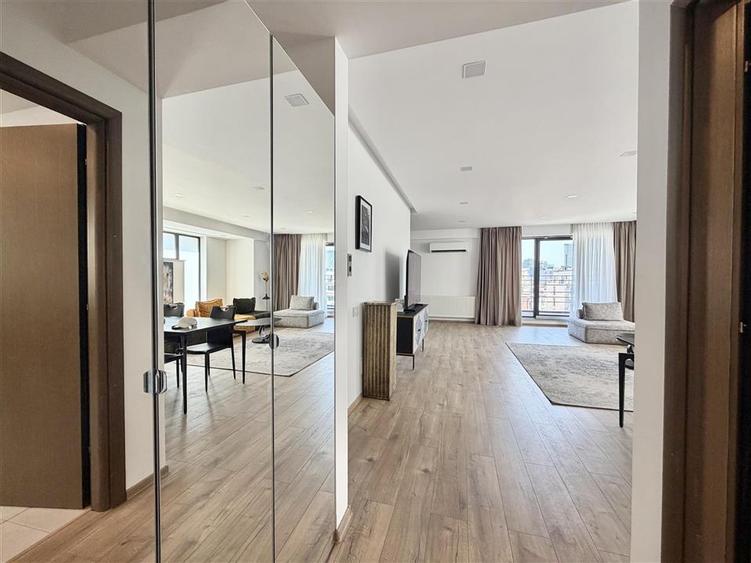 Apartament cu 3 camere decomandat, mobilat în Herăstrău