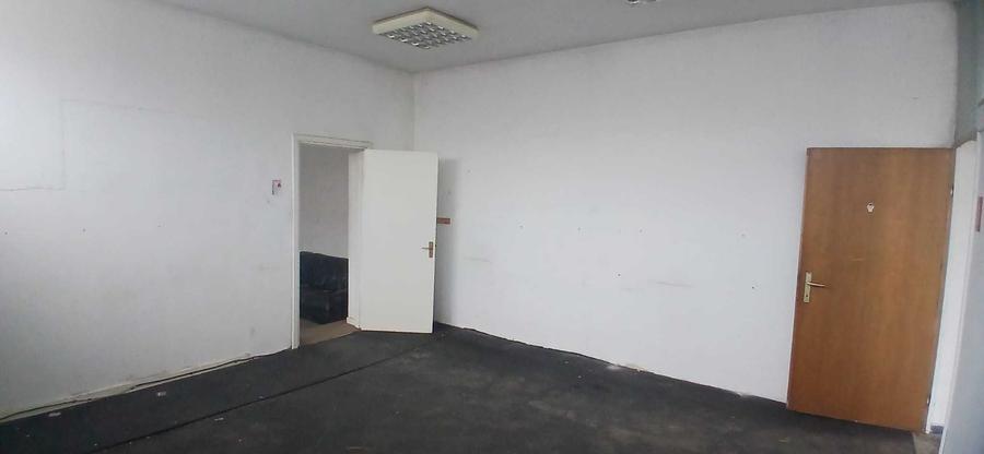 Spațiu comercial, de 90 mp, în Militari