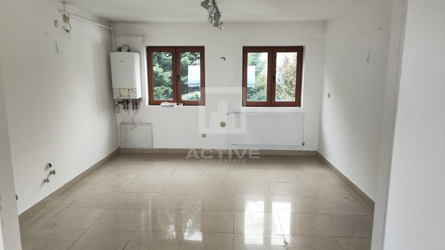 Apartament cu 3 camere decomandat, mobilat în Calea Turzii